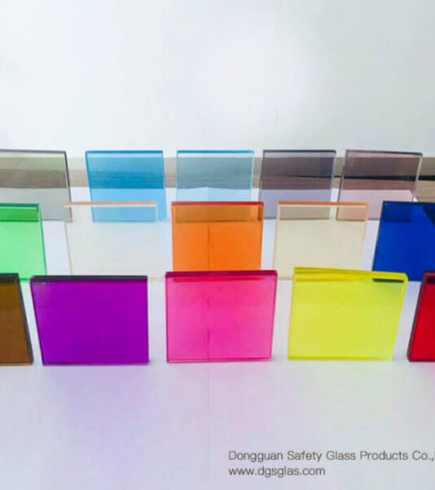 Colored-laminated-glass-of-various-colors-700x700 (1)_bjo
